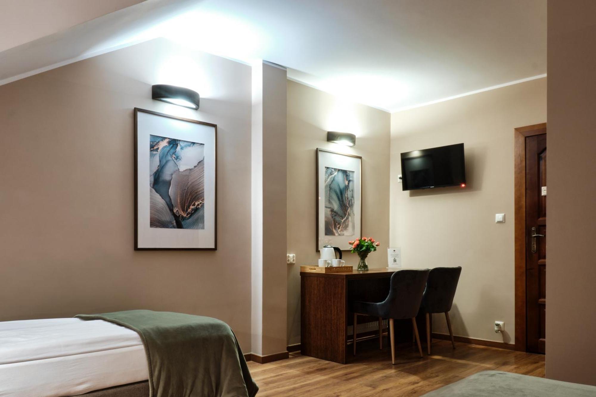 Restauracja Perla Otel Oborniki Śląskie Dış mekan fotoğraf